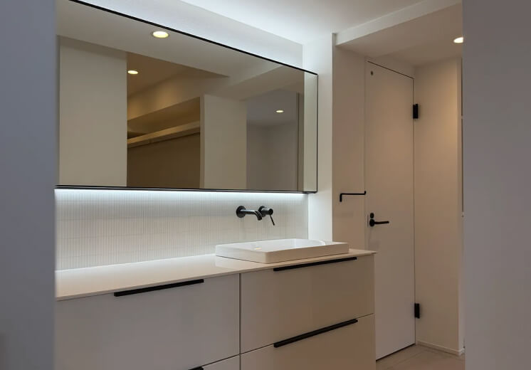 ホテルライクな洗面台の空間デザイン