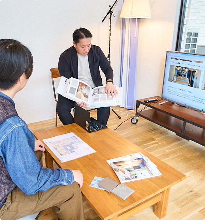 OPENサインが置かれた受付周辺