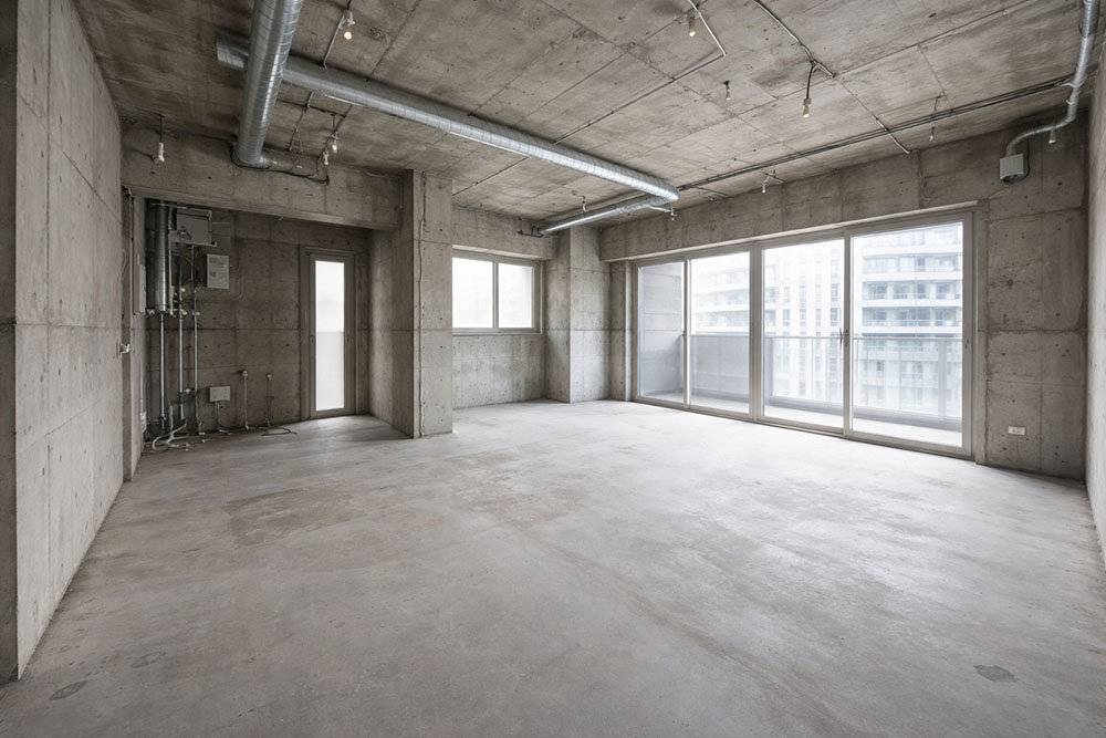 スケルトンの室内